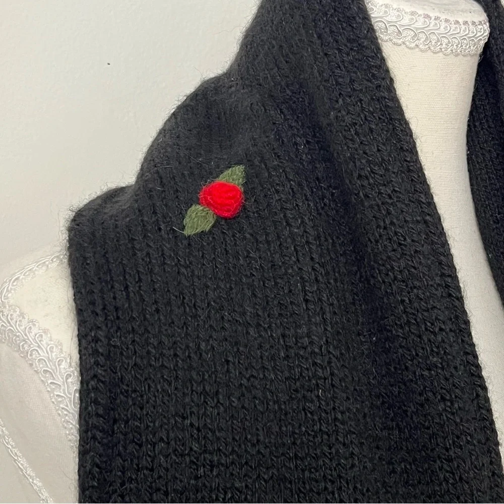 Neckworks Women's Alpaca Blend Knit Scarf Rose Embroidery Crochet Trim Peru